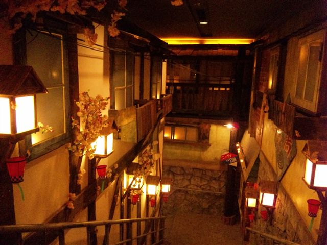 福岡県 おもちゃ倉庫福岡本店 閉店しました